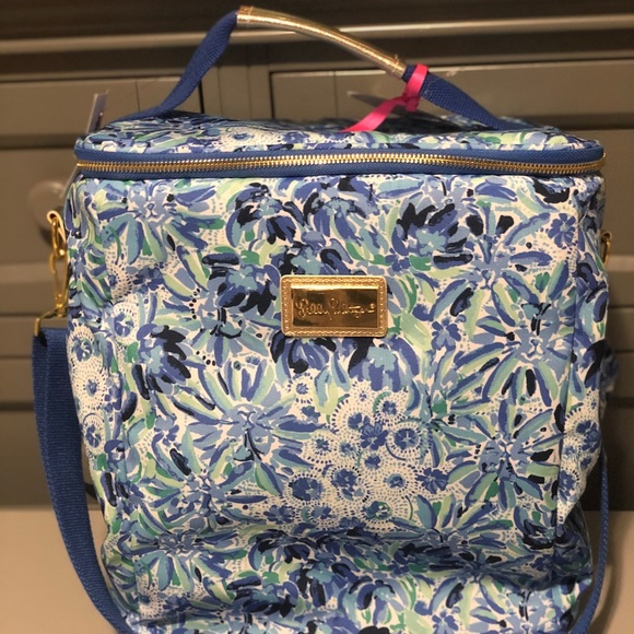 Lilly Pulitzer Handbags - Firm price ‼️Lilly Pulitzer Wine Carrier